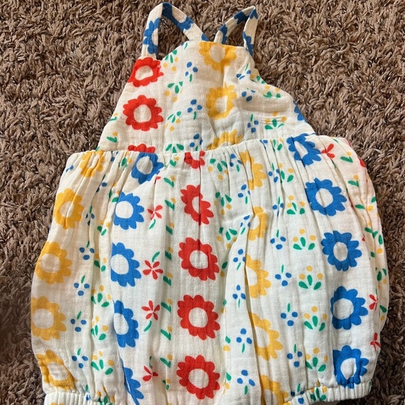 NWOT Hanna andersson baby muslin daisy chair print color romper bubble 12-18 mos - Picture 1 of 5